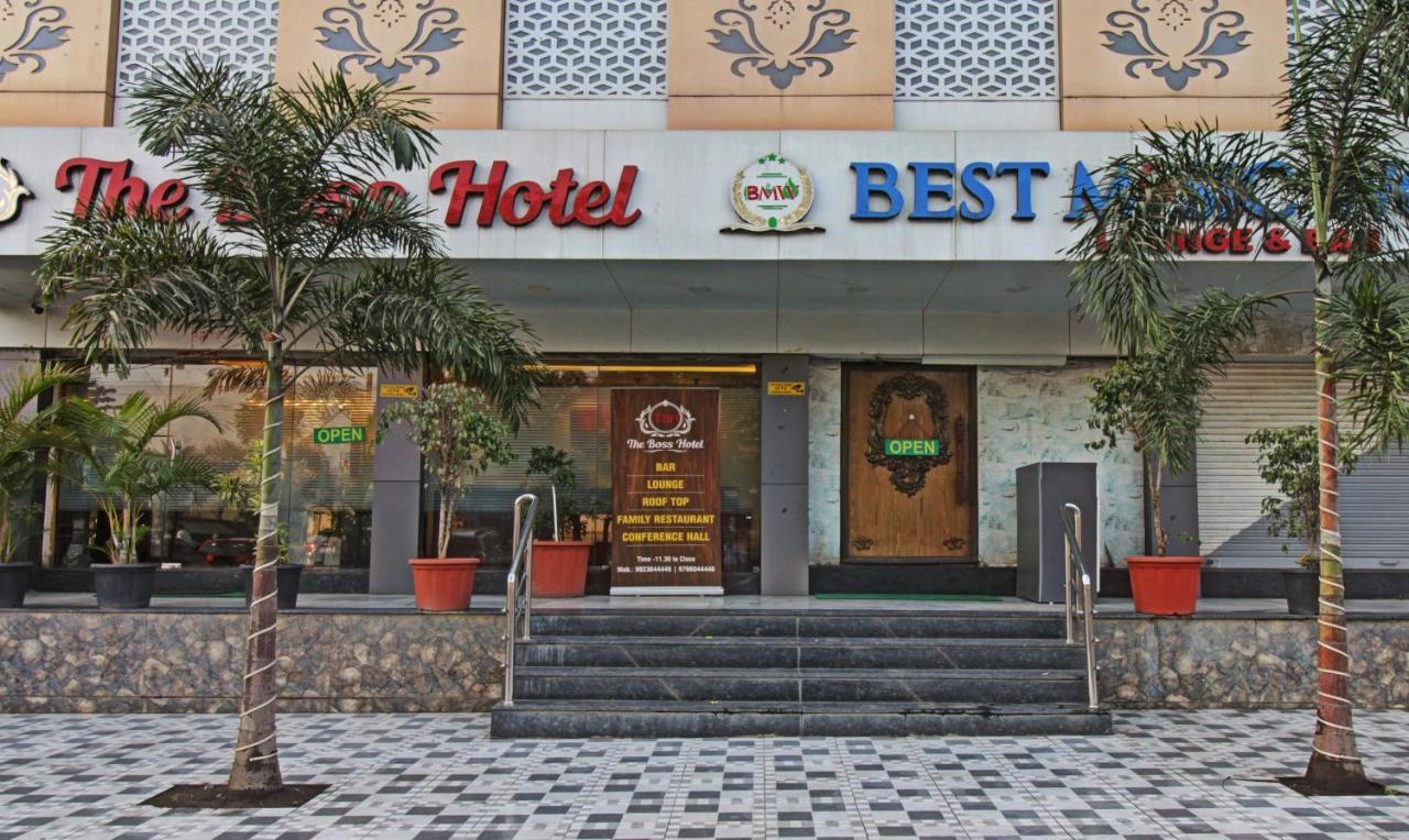 فندق Treebo The Boss Rāipur المظهر الخارجي الصورة